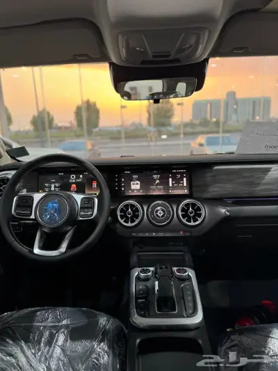 قريت وول تانك 300 موديل 2025 1