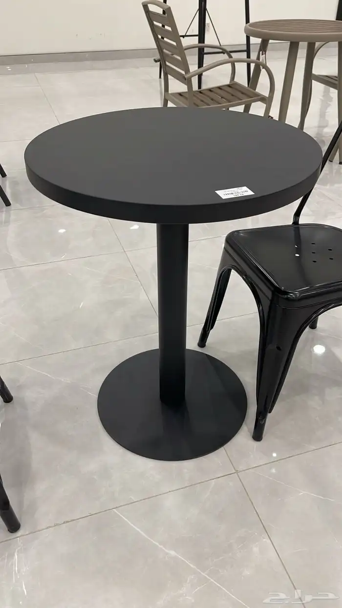 طاولة خارجية مفرده   طاولات خارجية مفرده 5