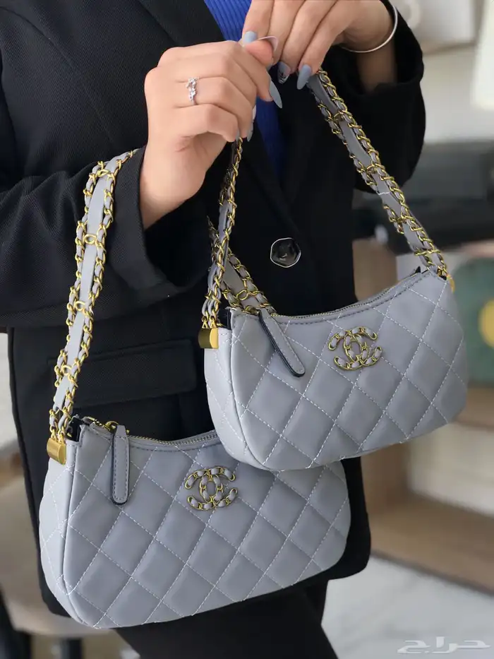 شنط نسائية تقليد ماركة هاي كواليتي مع ملحقات الشنطة 99