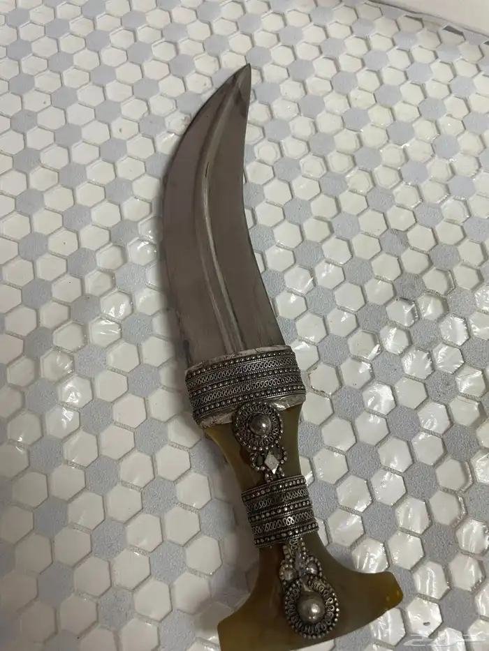 جنبيه قرن للبيع 1