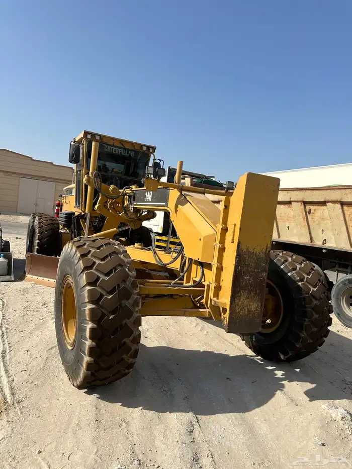 للاجار قريدر 14H مع سائق محترف 2