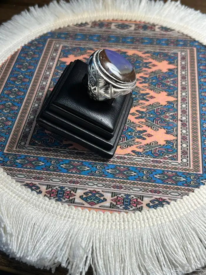 خاتم عقيق يمني اصلي خرايطي جميل لونين 2