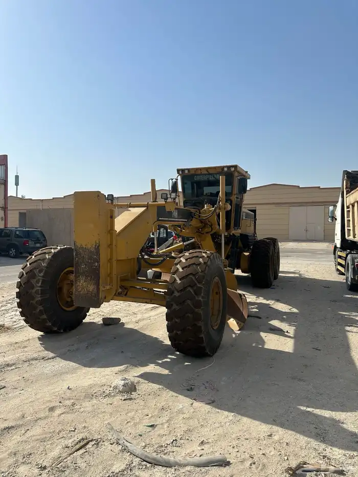 للاجار قريدر 14H مع سائق محترف 4