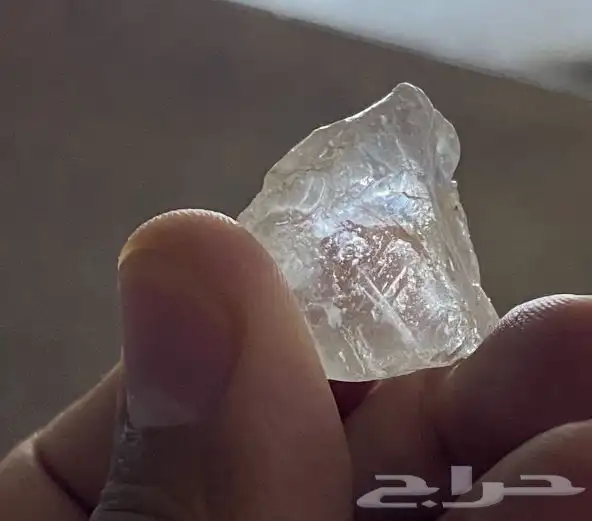 حجر كريم خام صلب غير قابل للخدش 3