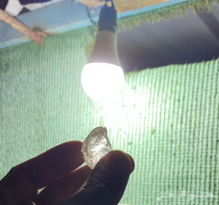 حجر كريم خام صلب غير قابل للخدش 7