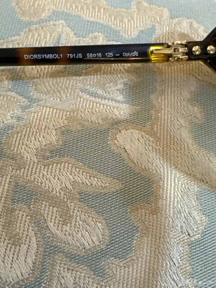 ماركات عالميه فخمه 18