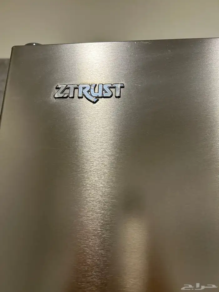 للبيع ثلاجه فريزر نظيفه جدآ 2