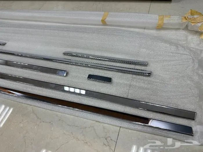قطع غيار مايباخ W240 5