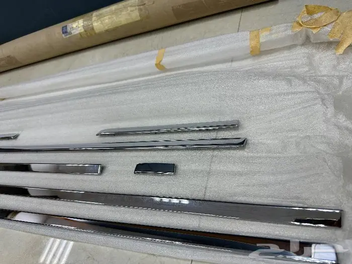 قطع غيار مايباخ W240 6