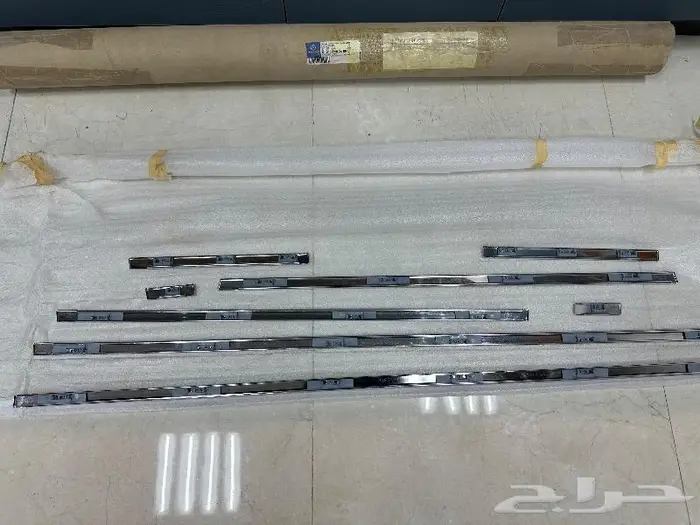قطع غيار مايباخ W240 7