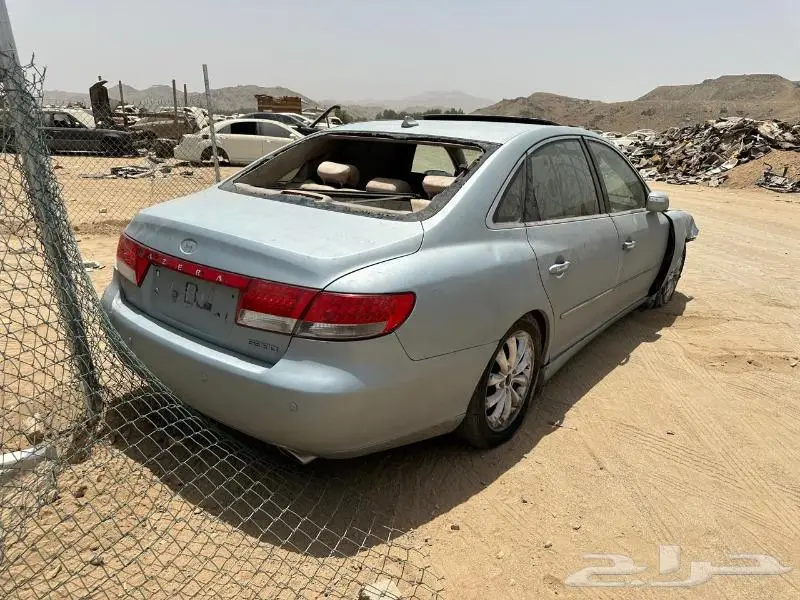 ماكينه وقير هيونداى ازيرا 2009 وقطع غيار 2