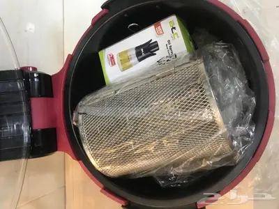 للبيع صانعه طعام وقلاية هوائيه مستخدمه 3 مرات 1