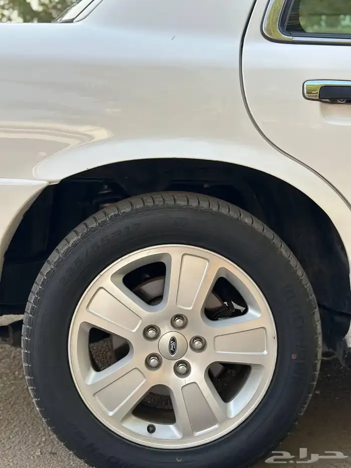 فورد 2012 مخزن ماشي 81 الف مدني بدي بلد شرط (تم البيع) 10