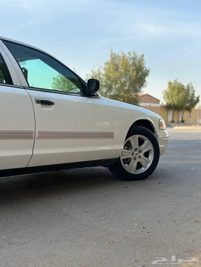 فورد 2012 مخزن ماشي 81 الف مدني بدي بلد شرط (تم البيع) 11