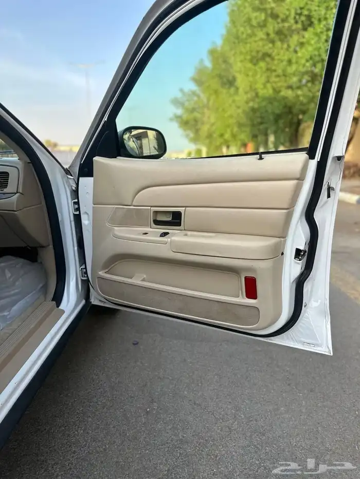 فورد 2012 مخزن ماشي 81 الف مدني بدي بلد شرط (تم البيع) 19