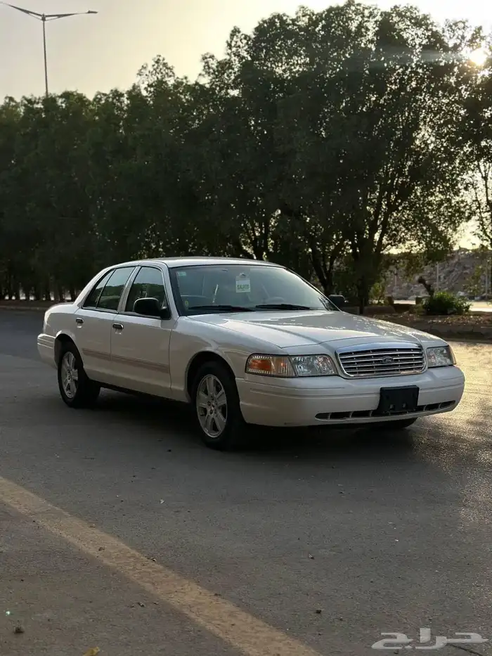 فورد 2012 مخزن ماشي 81 الف مدني بدي بلد شرط (تم البيع) 5