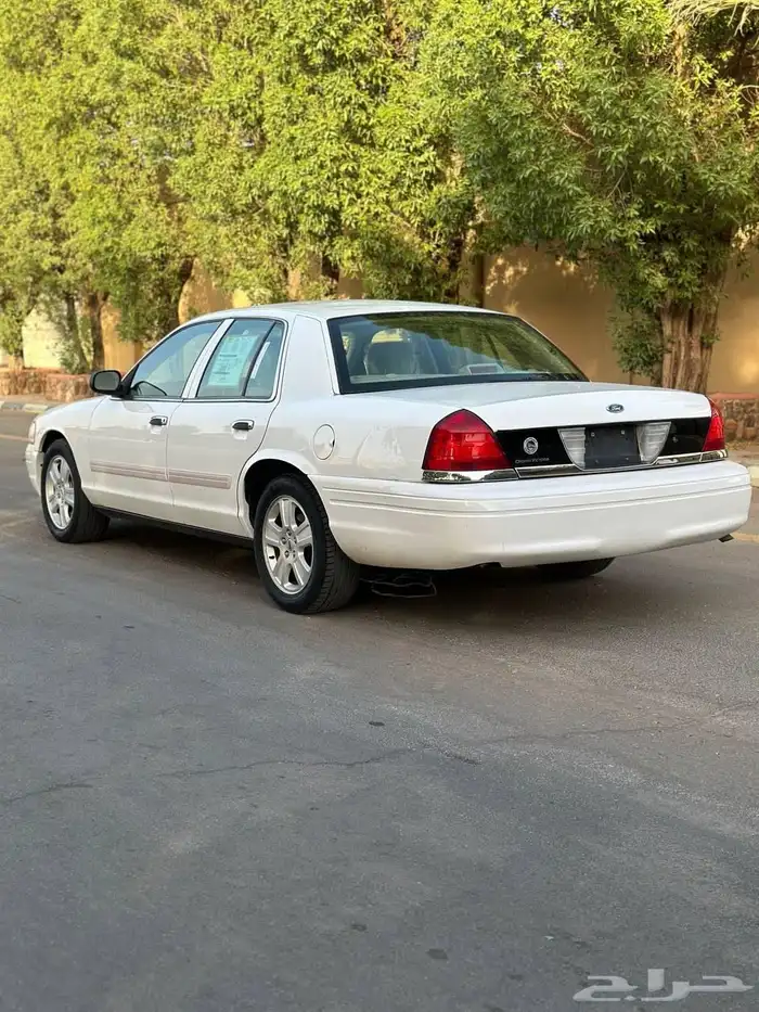 فورد 2012 مخزن ماشي 81 الف مدني بدي بلد شرط (تم البيع) 1