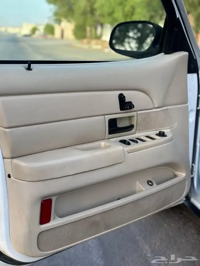 فورد 2012 مخزن ماشي 81 الف مدني بدي بلد شرط (تم البيع) 17