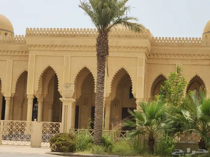 مؤسسة صخور الكون تنفيذ حجر سرميك و جي آر سي 37