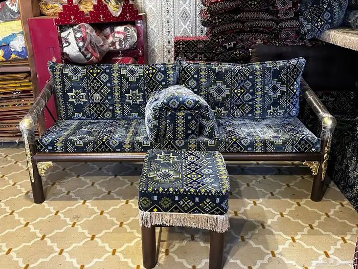كراسي حديد خارجية 0