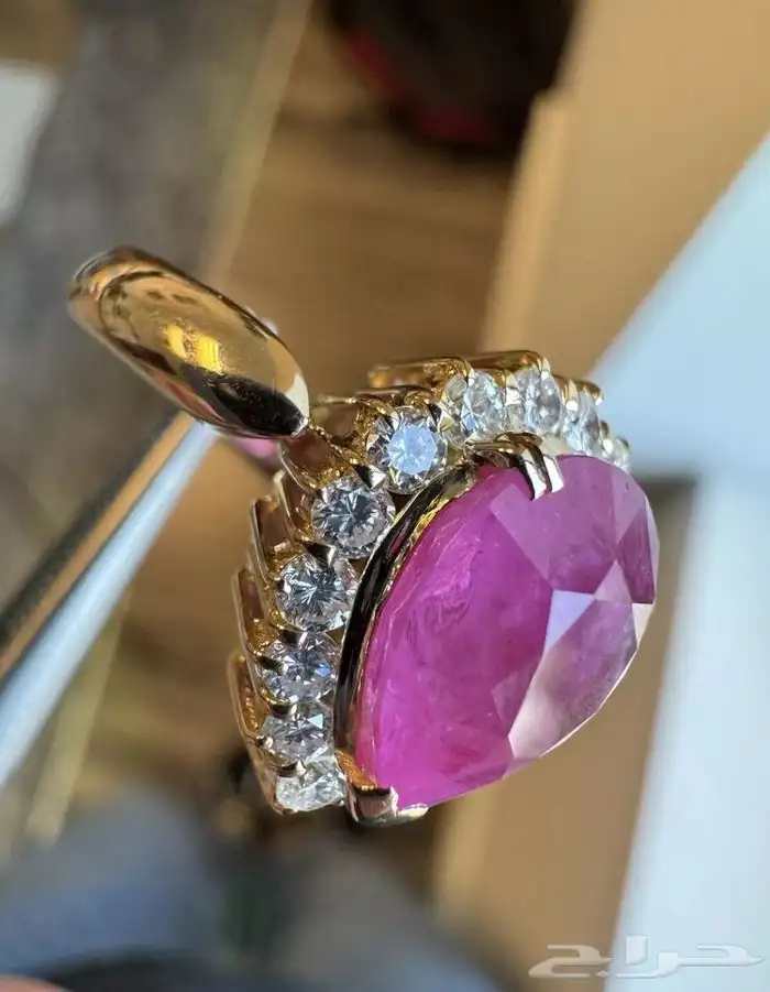 خاتم زفير بورمي مرصع ألماس شهادة GIA 5