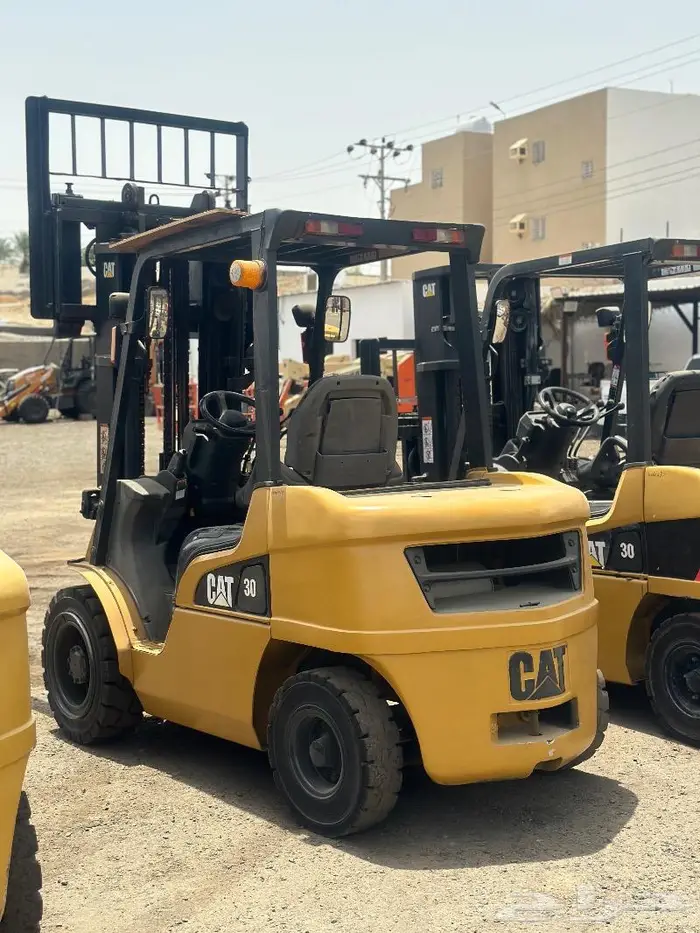 Caterpillar forklift 3tons رافعه شوكيه كتر 2021 0