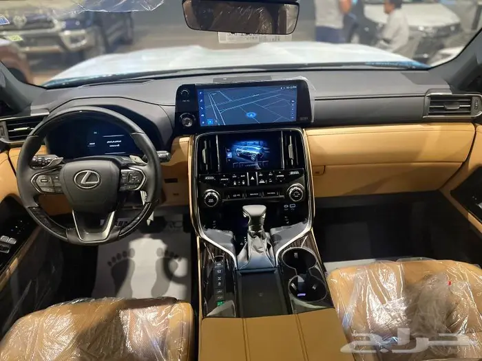 لكزس LX600 BB بنزين 2025 17