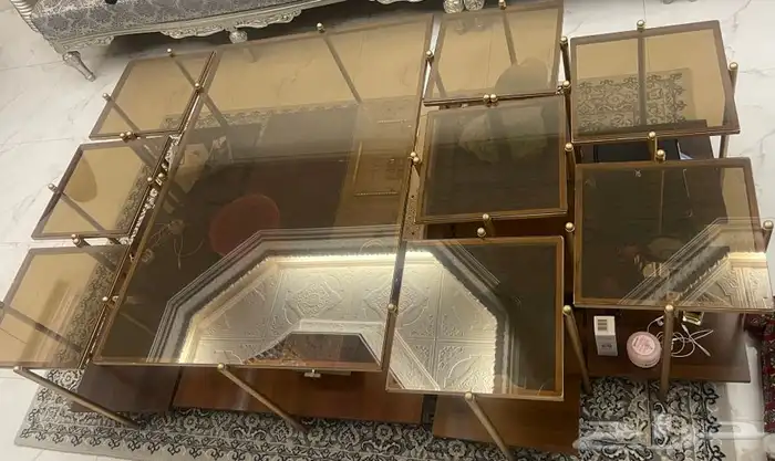 طاولات زجاج للبيع 0