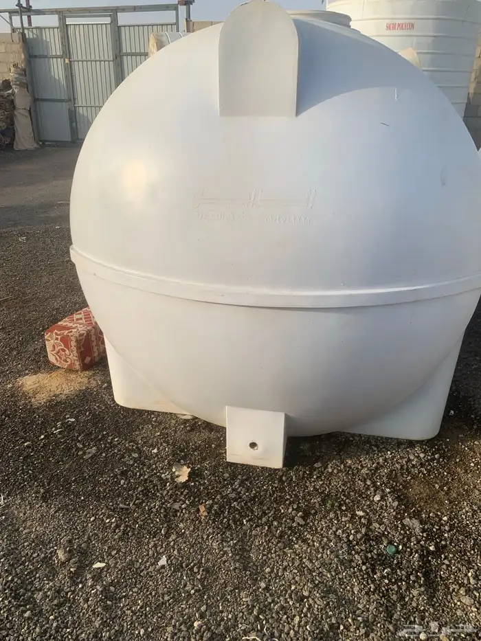 عرض خزانات مستعمل للبيع فيبر اربع طبقات بسعر مناسب جدا 0