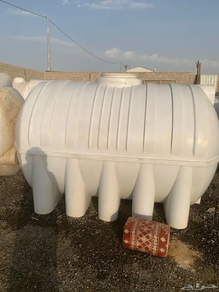 عرض خزانات مستعمل للبيع فيبر اربع طبقات بسعر مناسب جدا 2