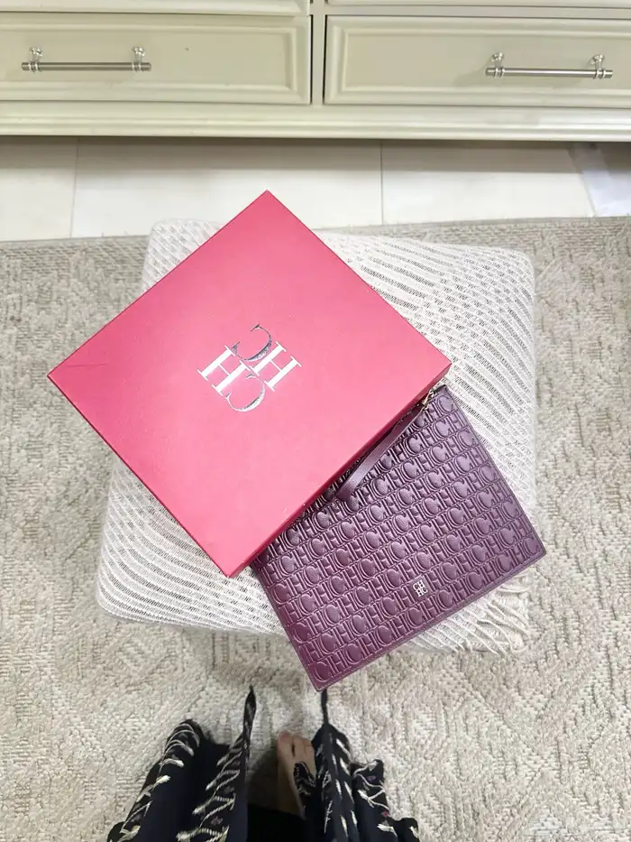 شنطة كارولينا هريرا اصليه 1