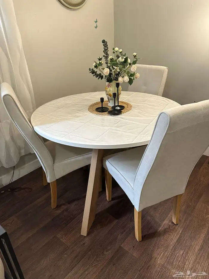 طاولة طعام 0