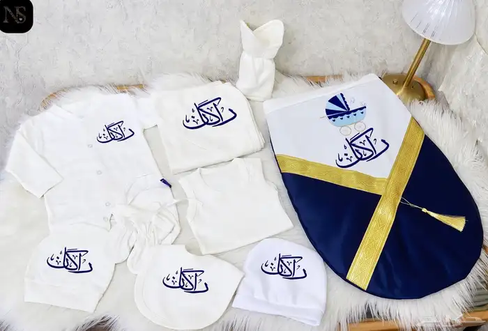 طقم مواليد مطرز حسب الطلب 4