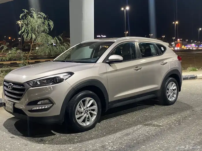 توسان 2018 محرك 2000 ( مخزن ) مباع 1