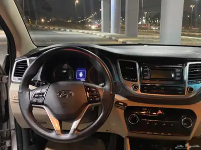 توسان 2018 محرك 2000 ( مخزن ) مباع 20