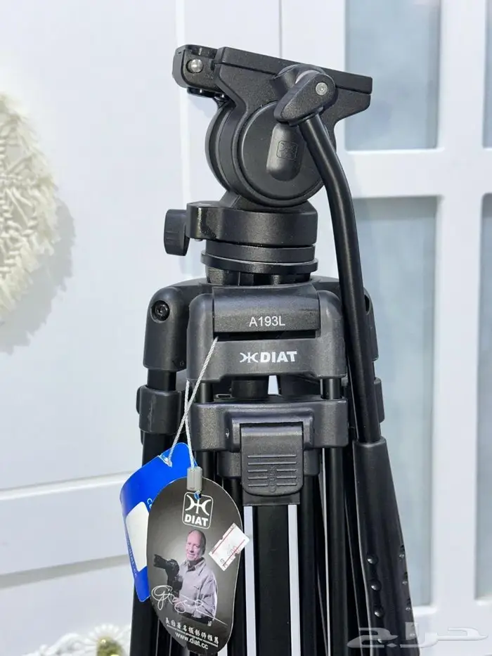 كاميرا نيكون D7100 نظيفه خاليه من العيوب 9
