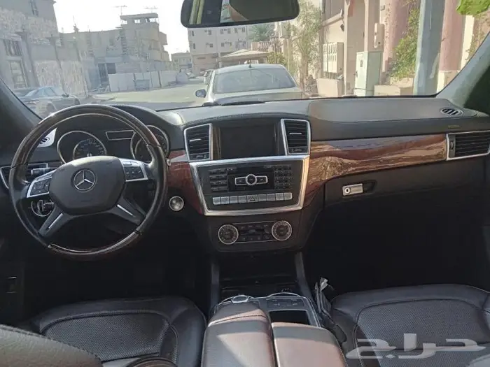 سيارة مرسيدس ML500 للبيع 4