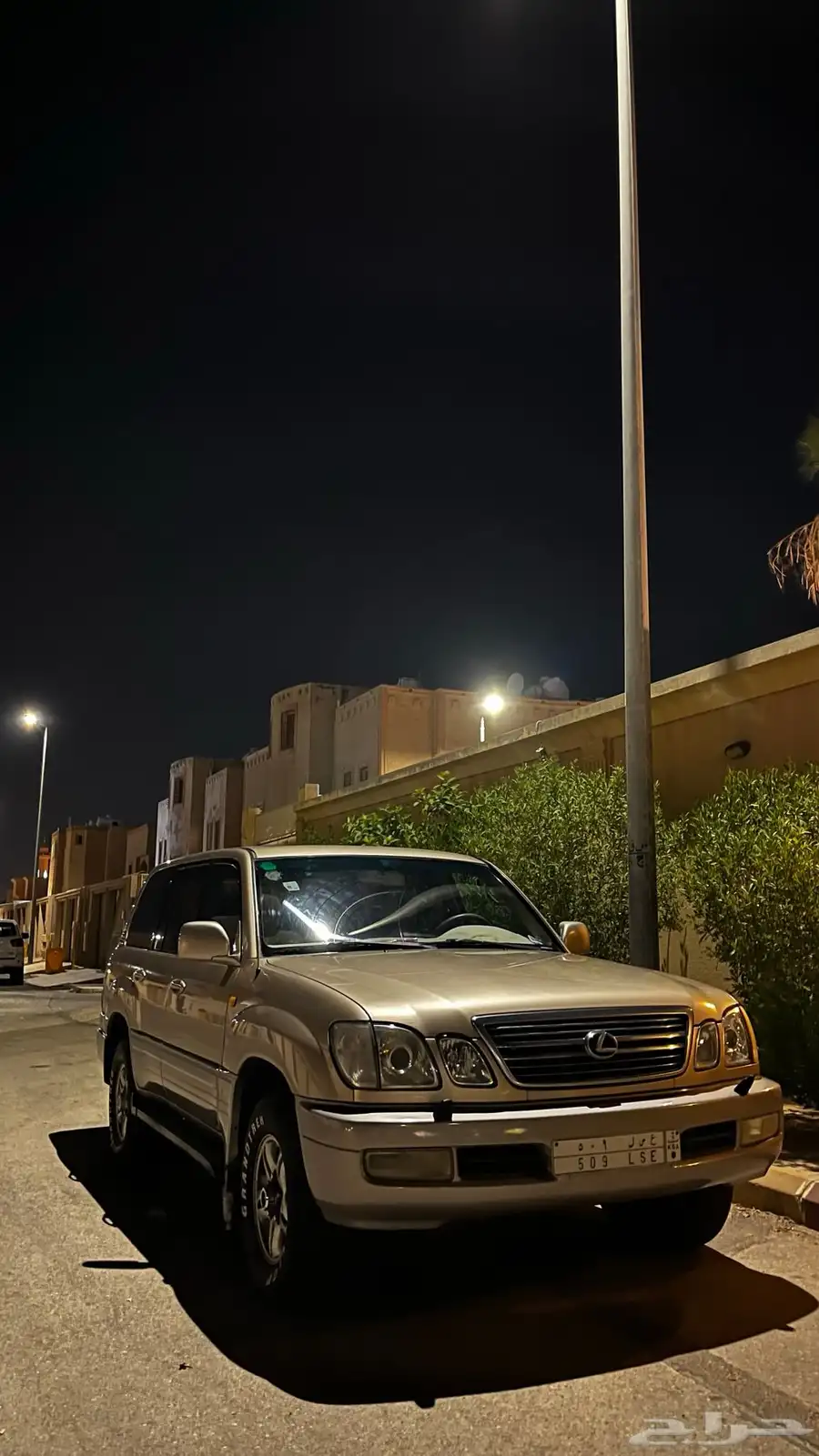 جيب لكزس 1999 0