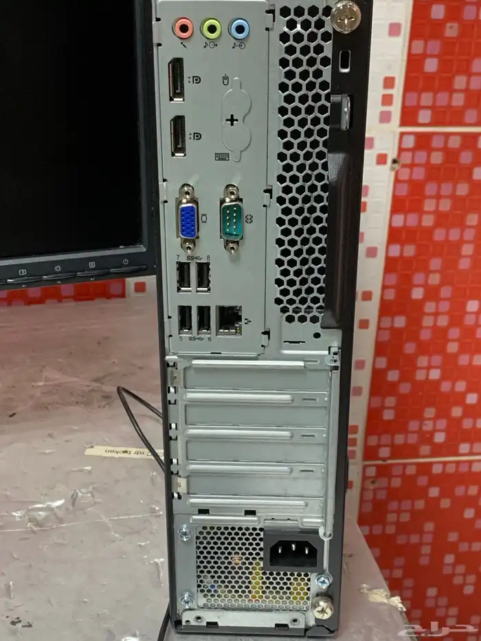 كمبيوتر مكتبى معالج   i7   مع الشاشة شبة جديد 5