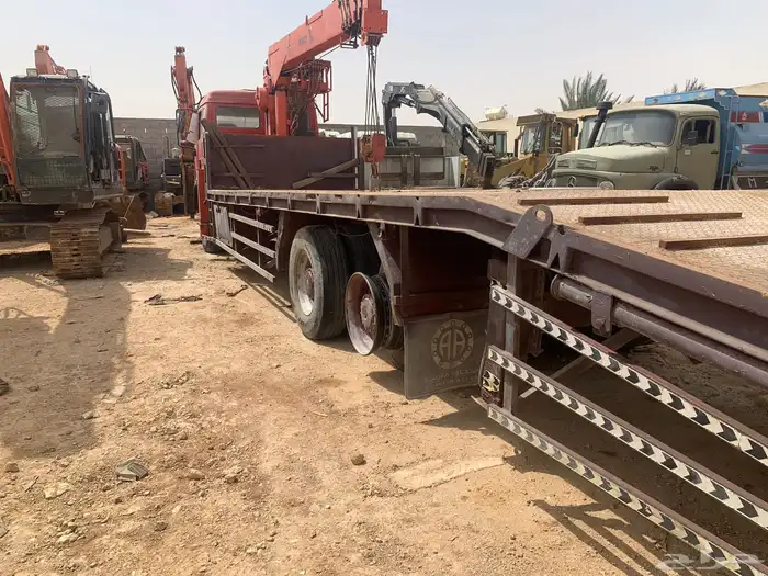 سطحه لوبد طويل موديل 95 مع كرين 7 طن 6
