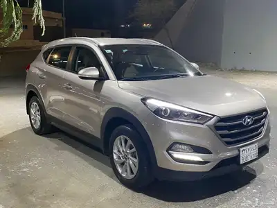 توسان 2018 محرك 2000 ( مخزن ) مباع 54