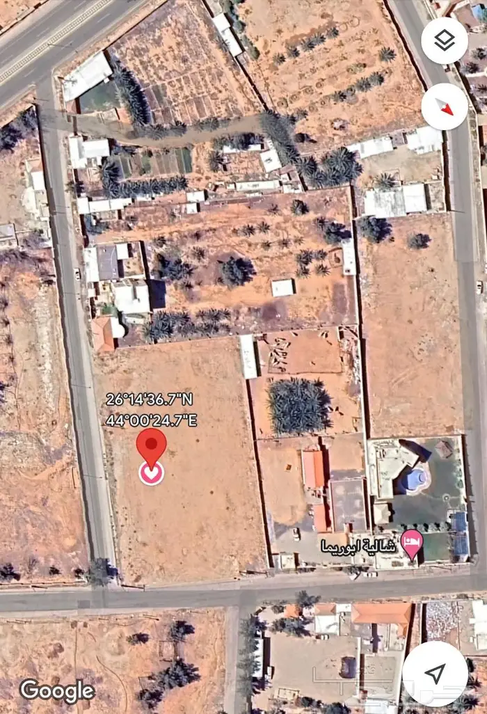 للبيع ارض بحي الخضر شارعين 1