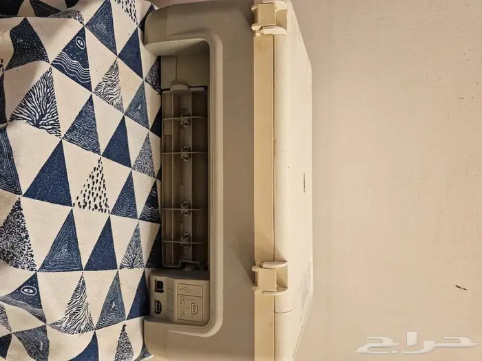 طابعة نظيفة hp ب 30 ريال بس 4