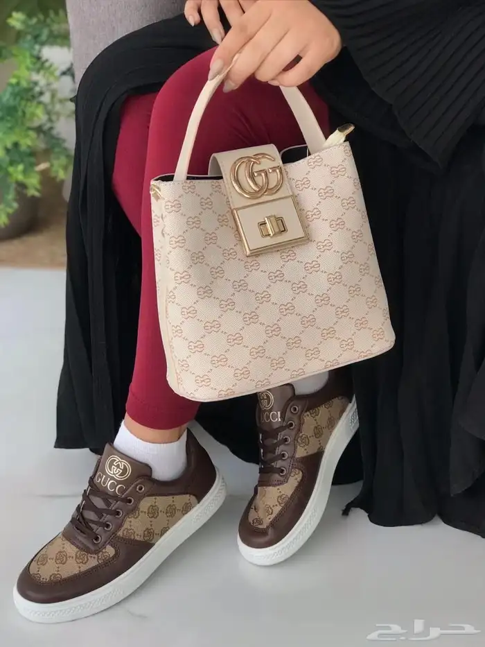 طقم شوز وشنطة قوتشي مع عطر هدية 4