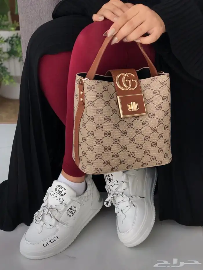 طقم شوز وشنطة قوتشي مع عطر هدية 5