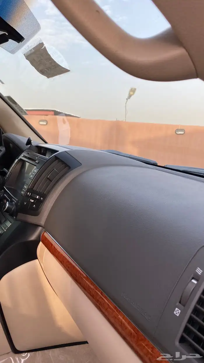 للبيع صالون مخزن 15