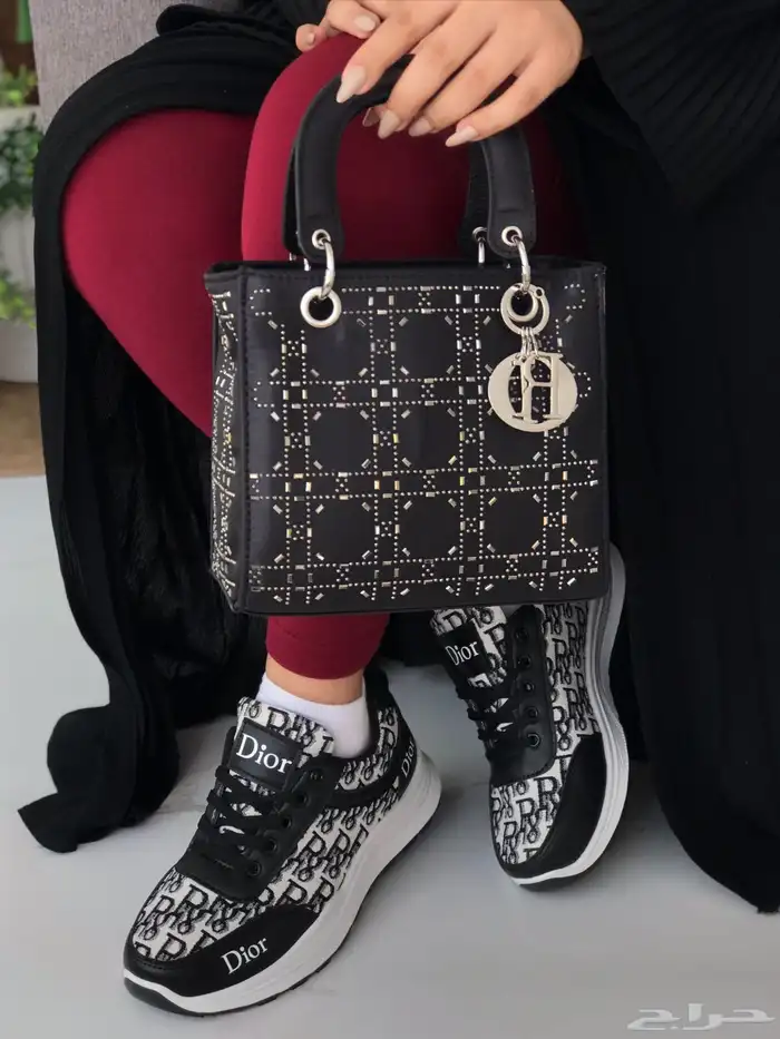 طقم شوز وشنطة قوتشي مع عطر هدية 39