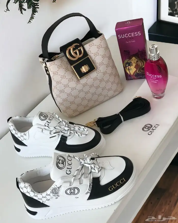 طقم شوز وشنطة قوتشي مع عطر هدية 21