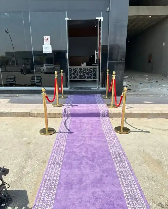 The openings of the gate for terraces and dancing balloons 15