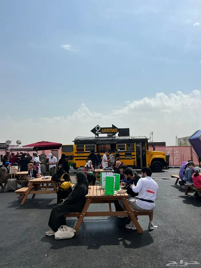 فود ترك باص برجر هوت دوج فرايز 10